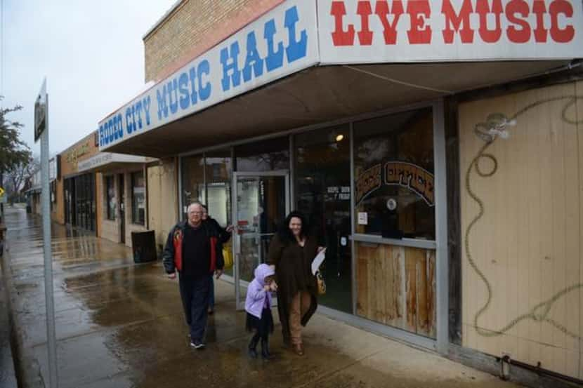 
Charles Crenshaw, his wife Denise and their granddaughter Dalana Crenshaw, members of The...