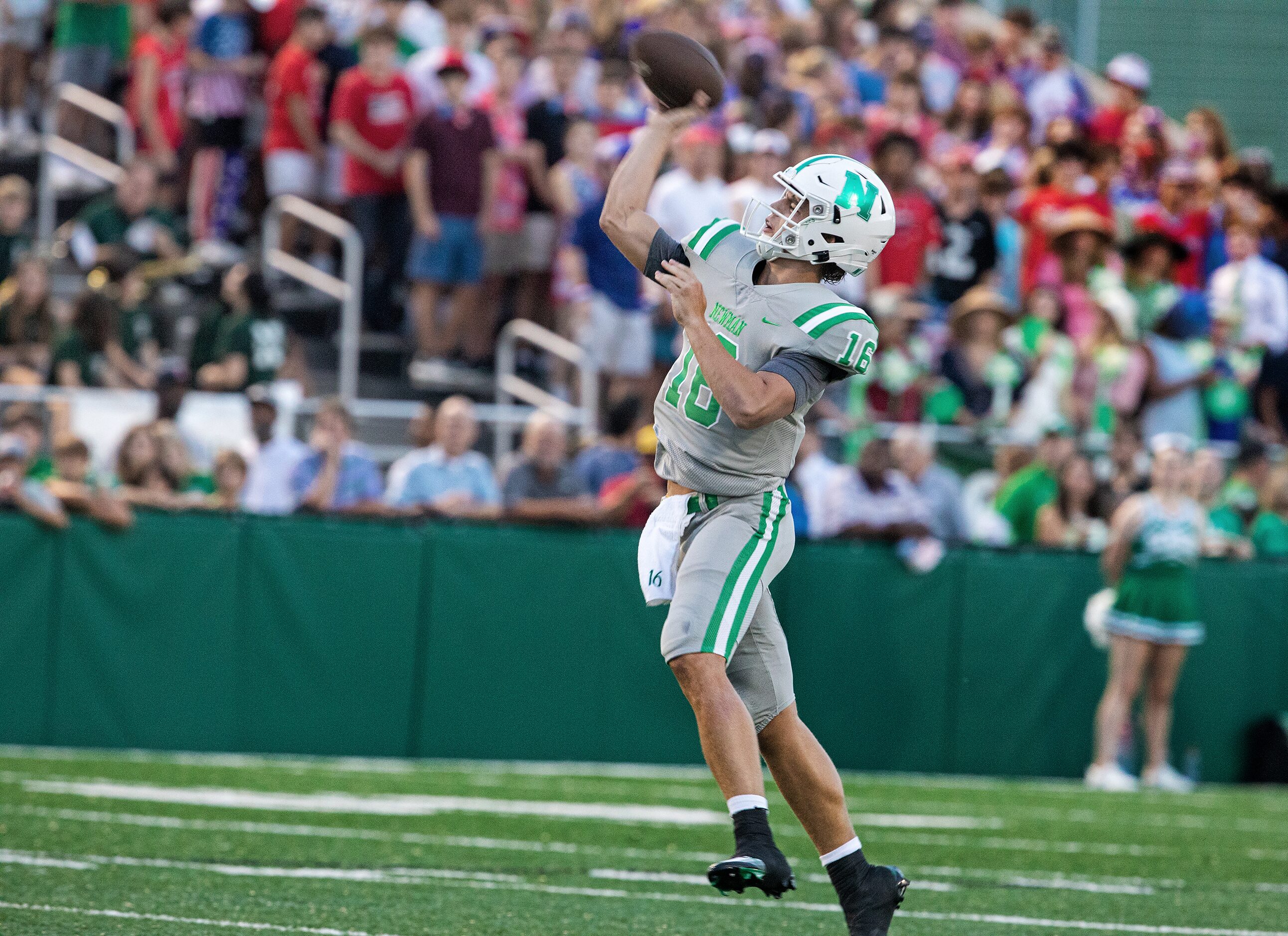 Arch Manning throws a TD pass early in the game as Newman High School takes on Riverside...