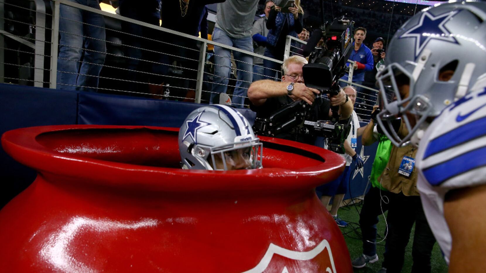 How Cowboys rookie Ezekiel Elliott turned 'just having fun' into