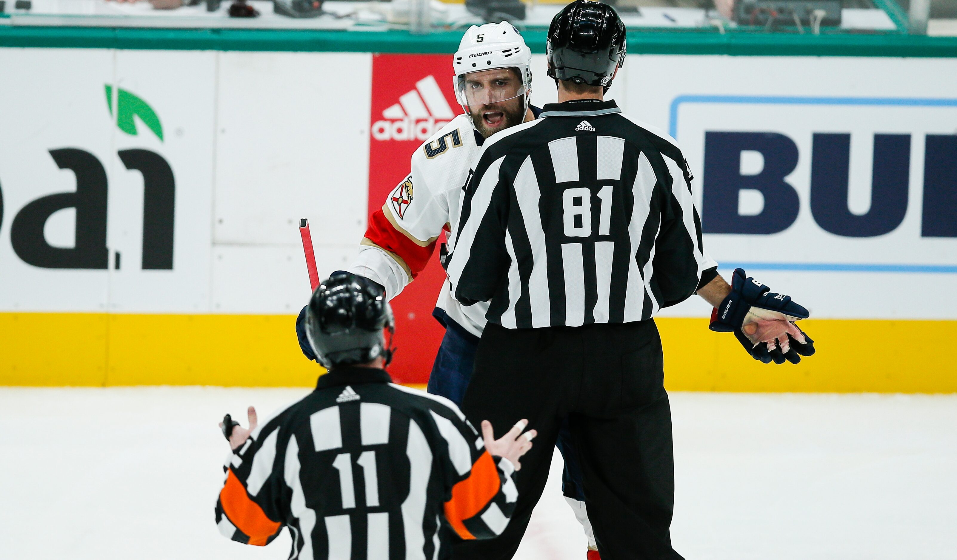 Florida Panthers defenseman Aaron Ekblad (5) argues a roughing call during the first period...