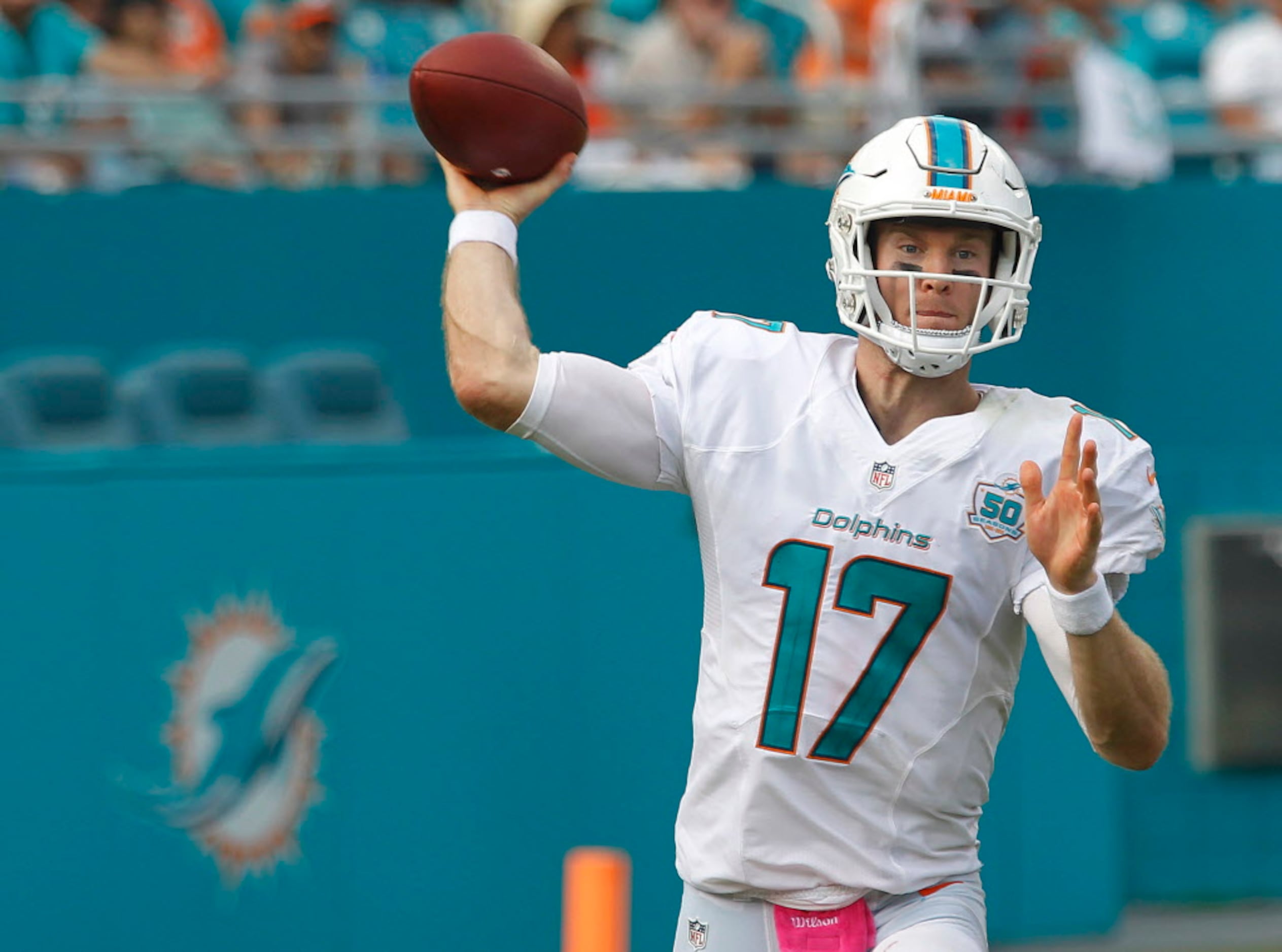 Dolphins' Ryan Tannehill Out for Sunday's Playoff Game at Steelers - The  New York Times