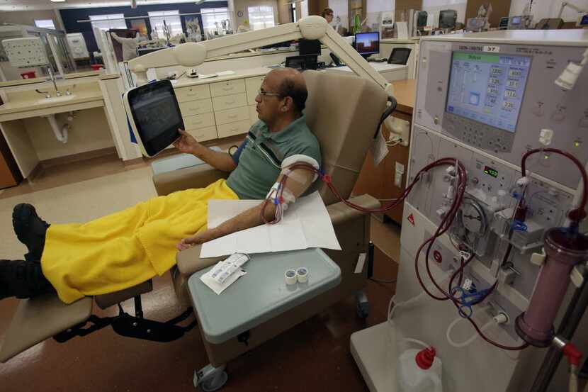 Giraldo Garcia, 54, gets dialysis at DaVita Dialysis Center on August 28, 2014 in Inglewood,...