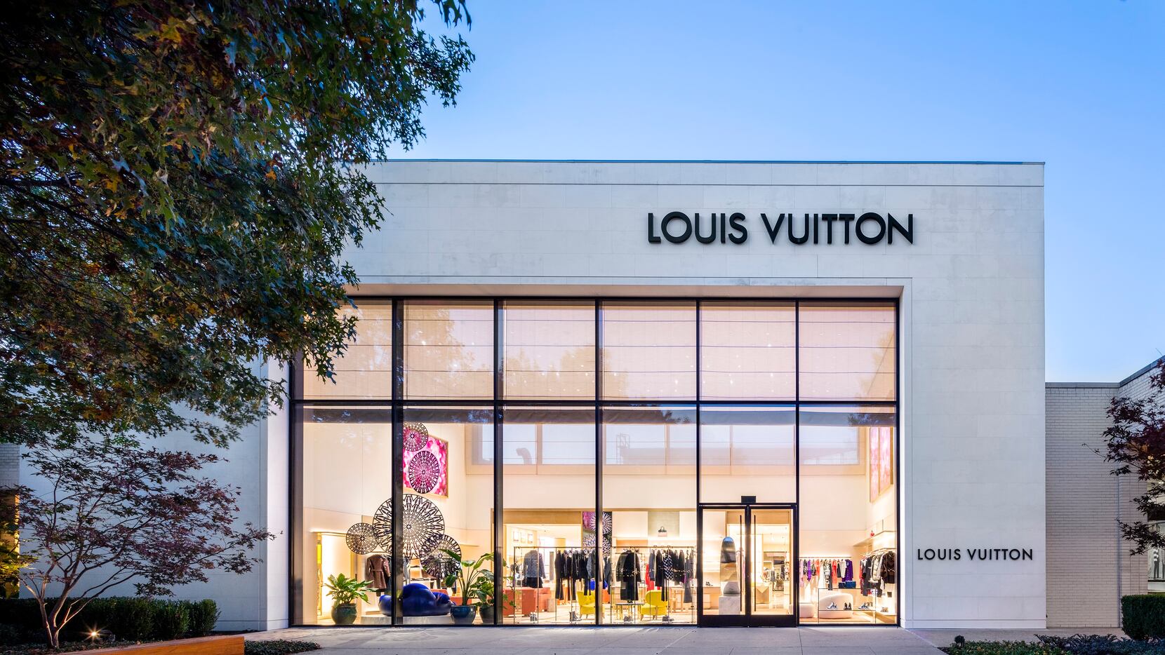 Dior, Louis Vuitton power first-quarter sales at LVMH, Retail News, ET  Retail