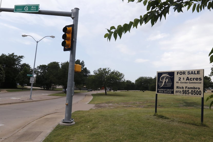 The Artists Lofts will be built on this vacant lot at Avenue G and 14th Street. (David...