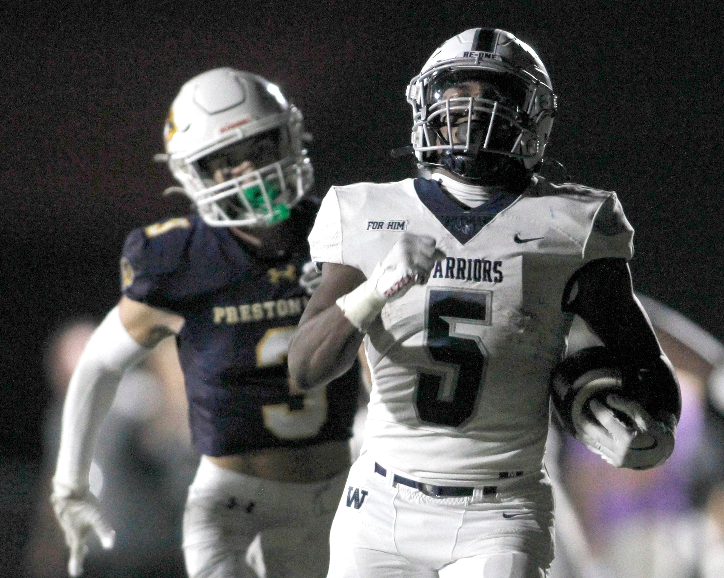 Argyle Liberty Christian running back Chase Garnett (5) rushes for a long touchdown as Plano...