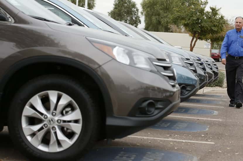  Many consumers want to avoid car dealerships.
