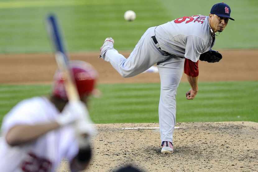 Oct 11, 2012; Washington, DC, USA; St. Louis Cardinals starting pitcher Kyle Lohse (26)...