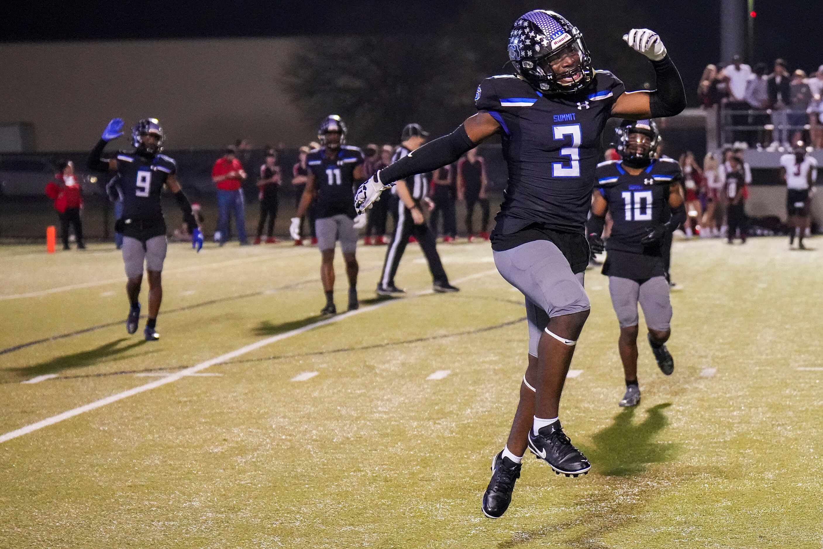 Mansfield Summit defensive back Ahmaad Moses (3) celebrates after intercepting a Colleyville...