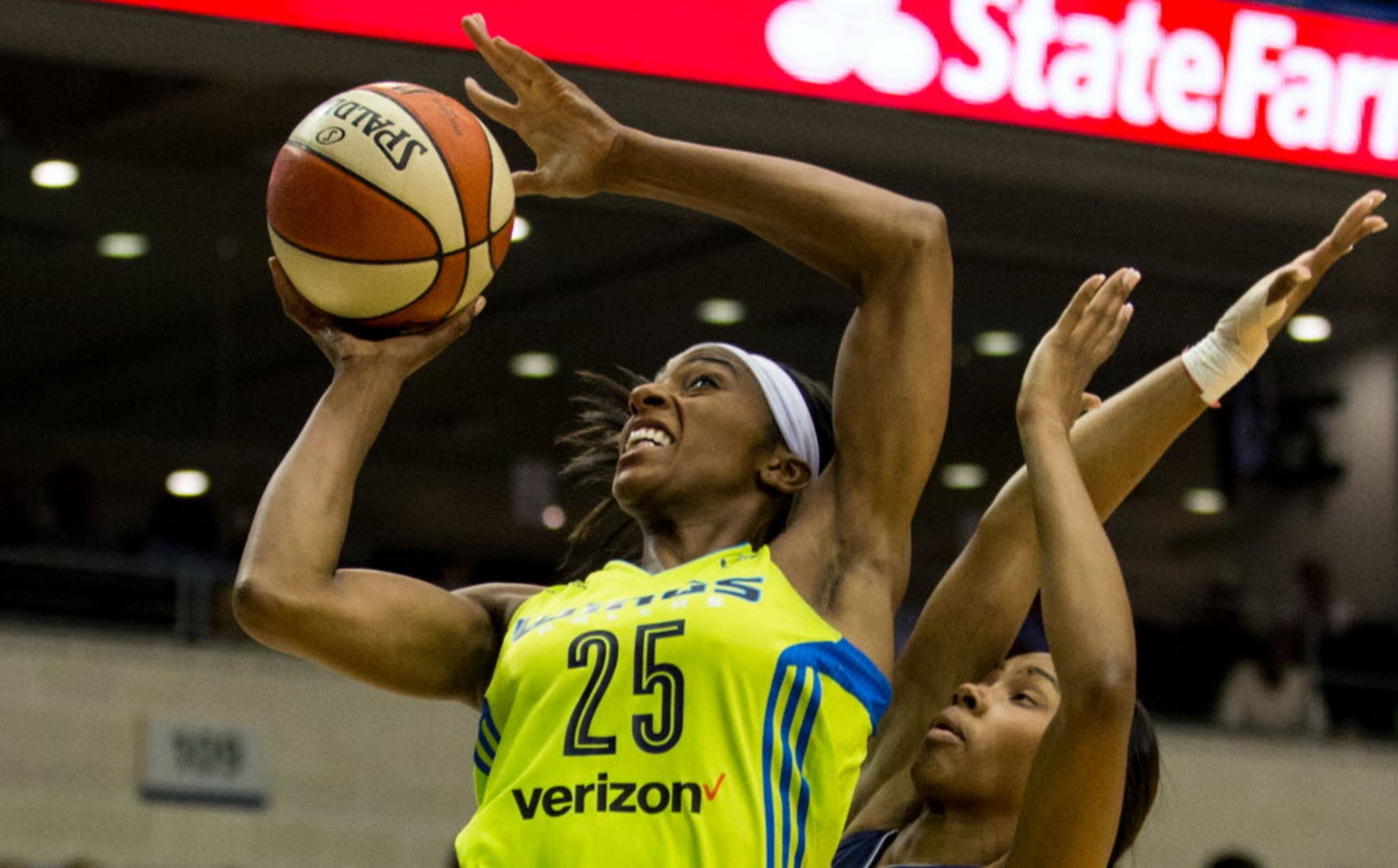 Sparks' skid reaches 3 games with another late loss to Lynx