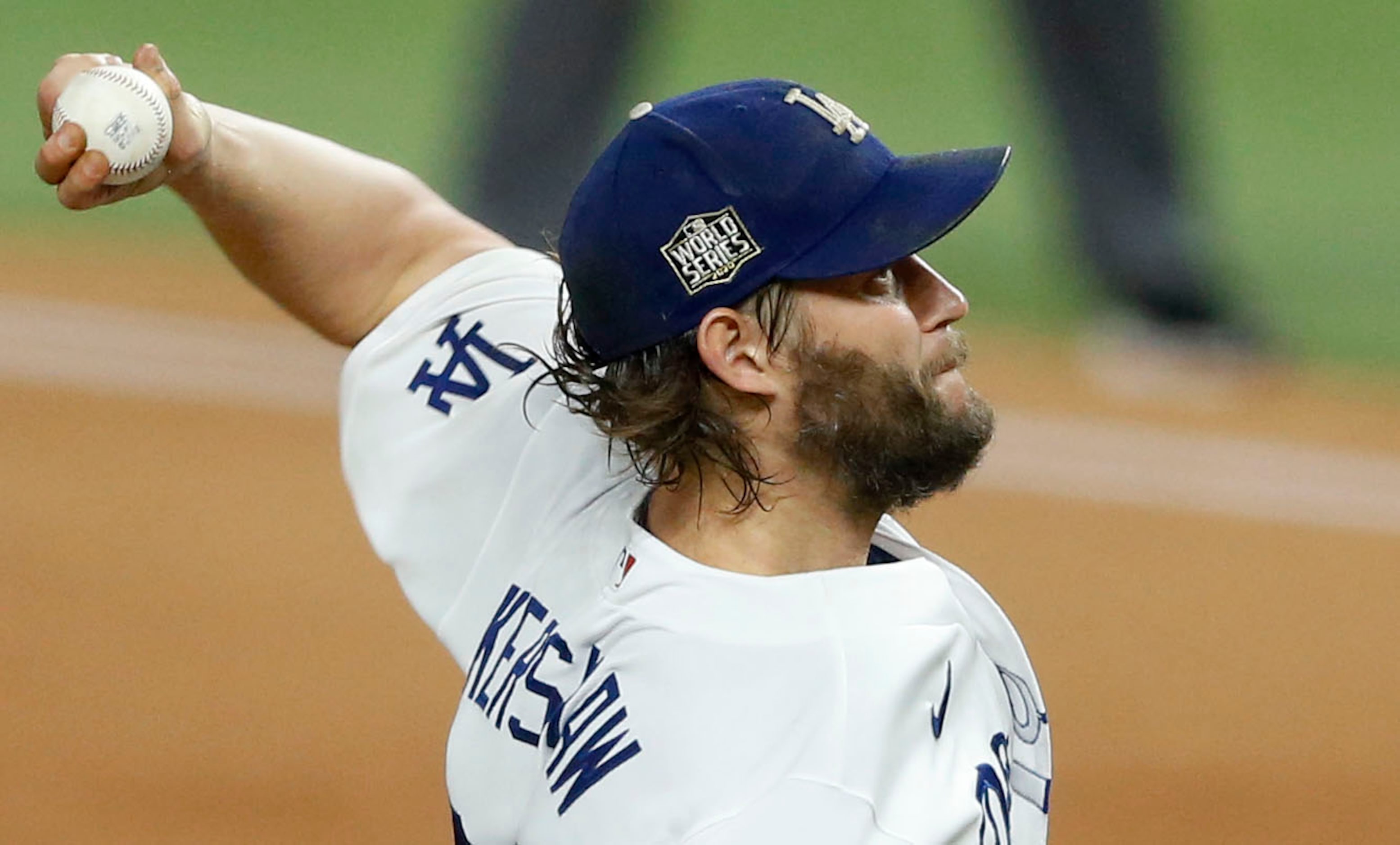 Los Angeles Dodgers starting pitcher Clayton Kershaw (22) pitches against the Tampa Bay Rays...