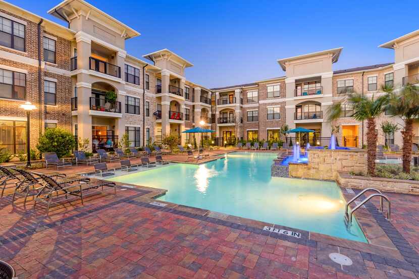 Weinstein Properties bought the Century Lake Forest apartments in McKinney.