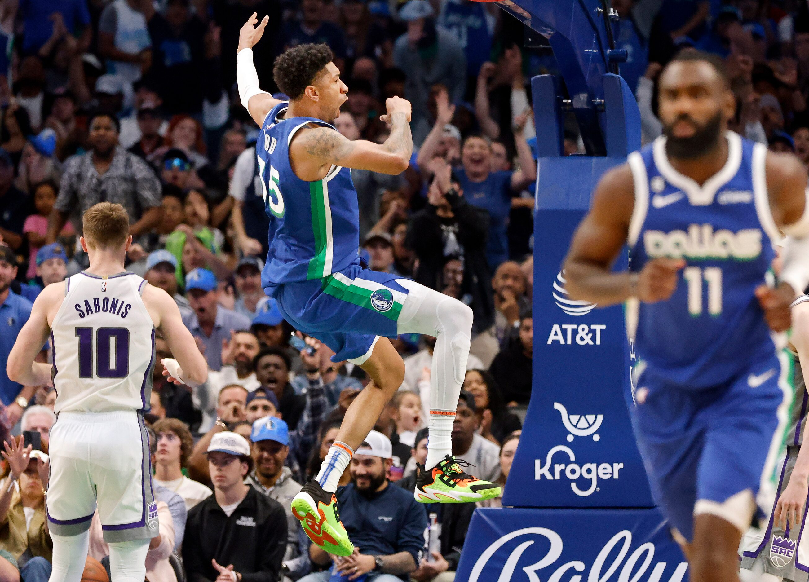 Dallas Mavericks forward Christian Wood (35) recast after a second half dunk against the...