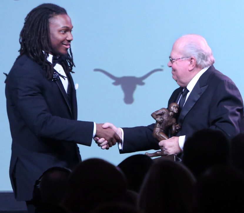 Texas Longhorns running back D'onta Foreman is presented the 2016 Doak Walker Award from...