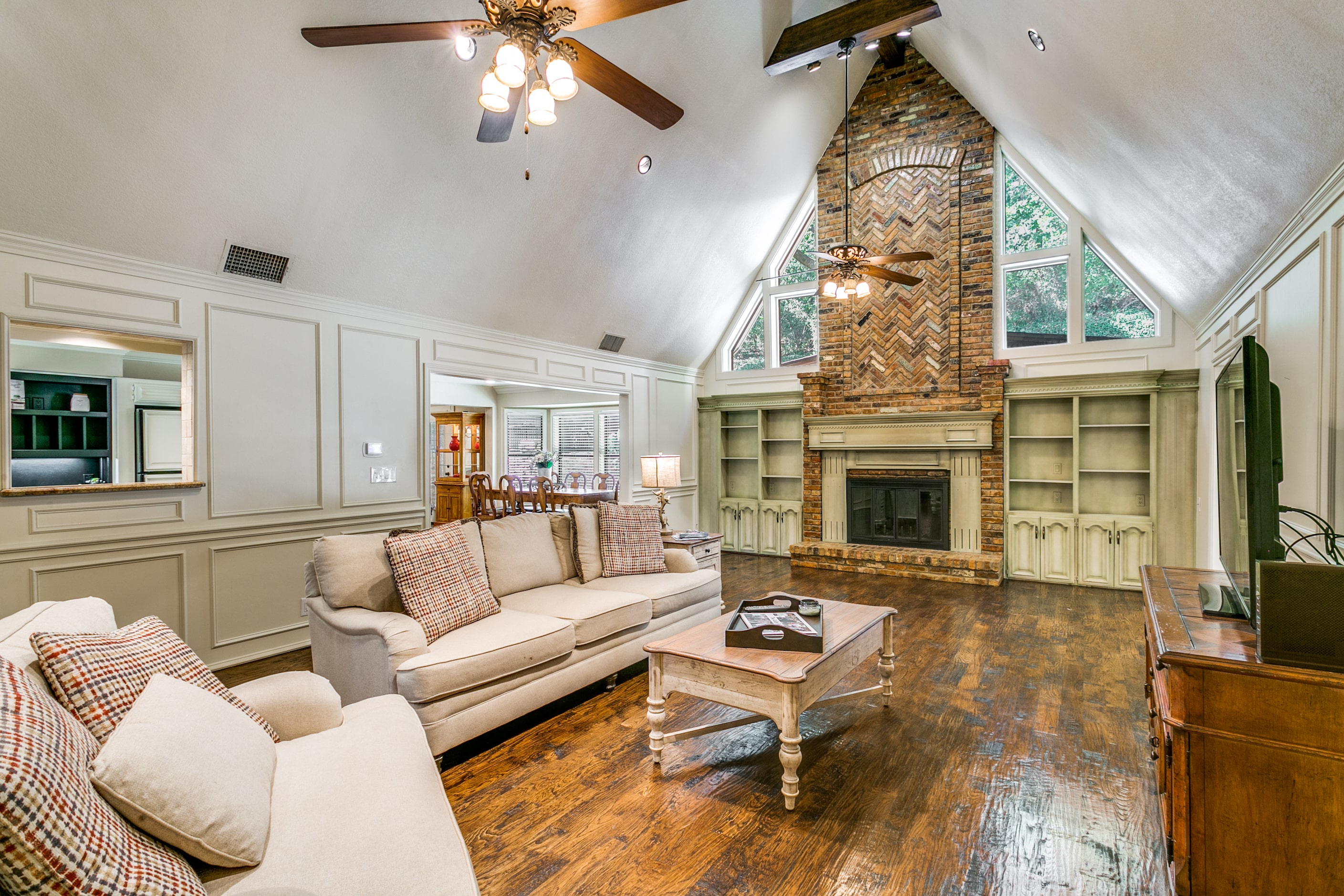 A look at the home at 3031 Parr Lane in Grapevine, TX.