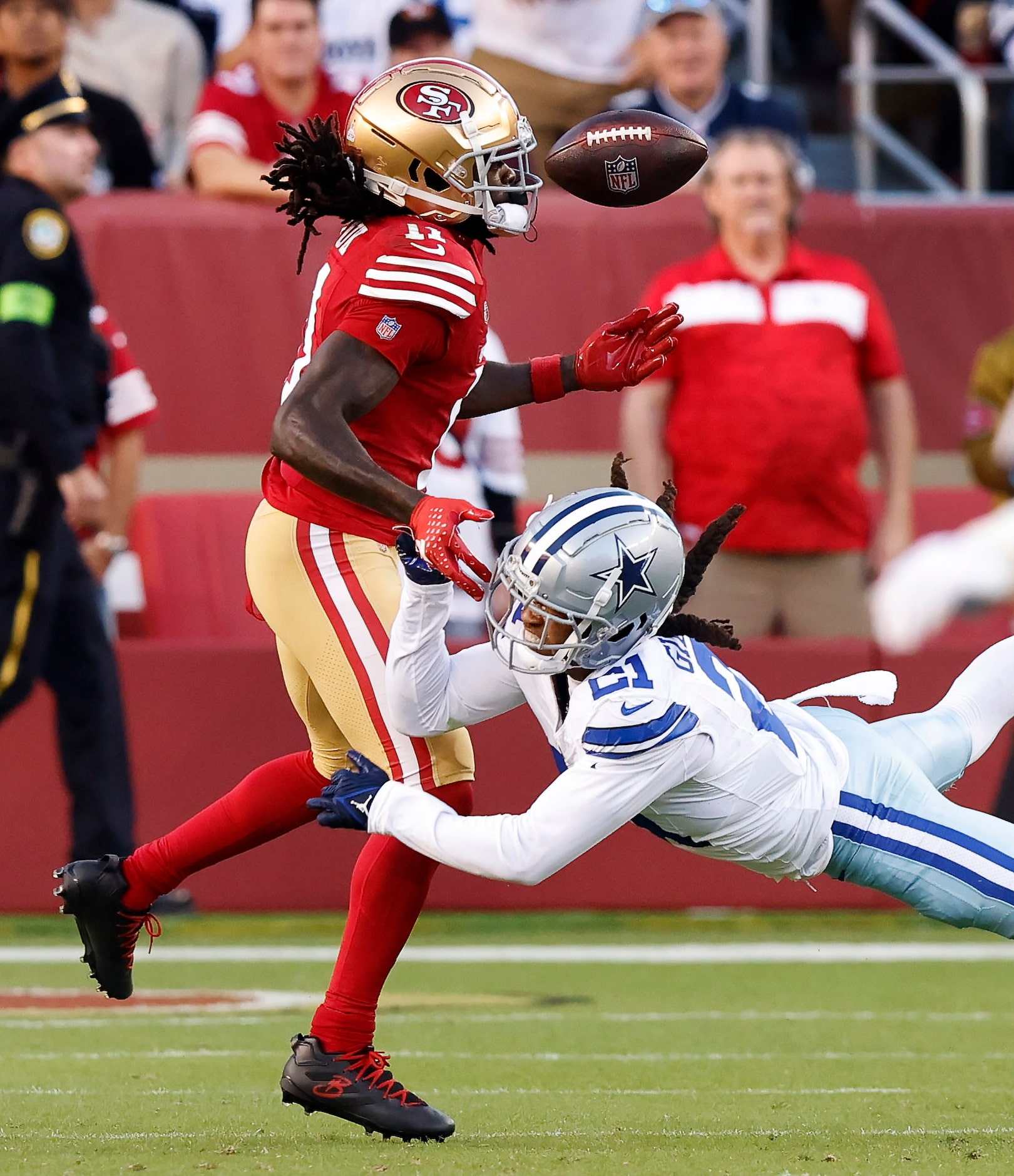 Dallas Cowboys cornerback Stephon Gilmore (21) forces the incompletion of a pass to San...