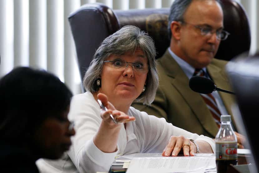ORG XMIT: TXJP105 State Board of Education chair Gail Lowe mediates public testimony on...