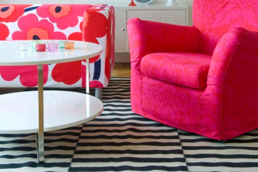 
Unikko Fandango: IKEA’s Fandango chair and Klippan sofa get makeovers with slipcovers by...