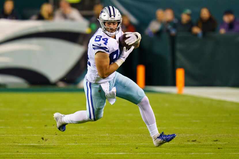 Dallas Cowboys tight end Sean McKeon (84) in action during the NFL football game against the...
