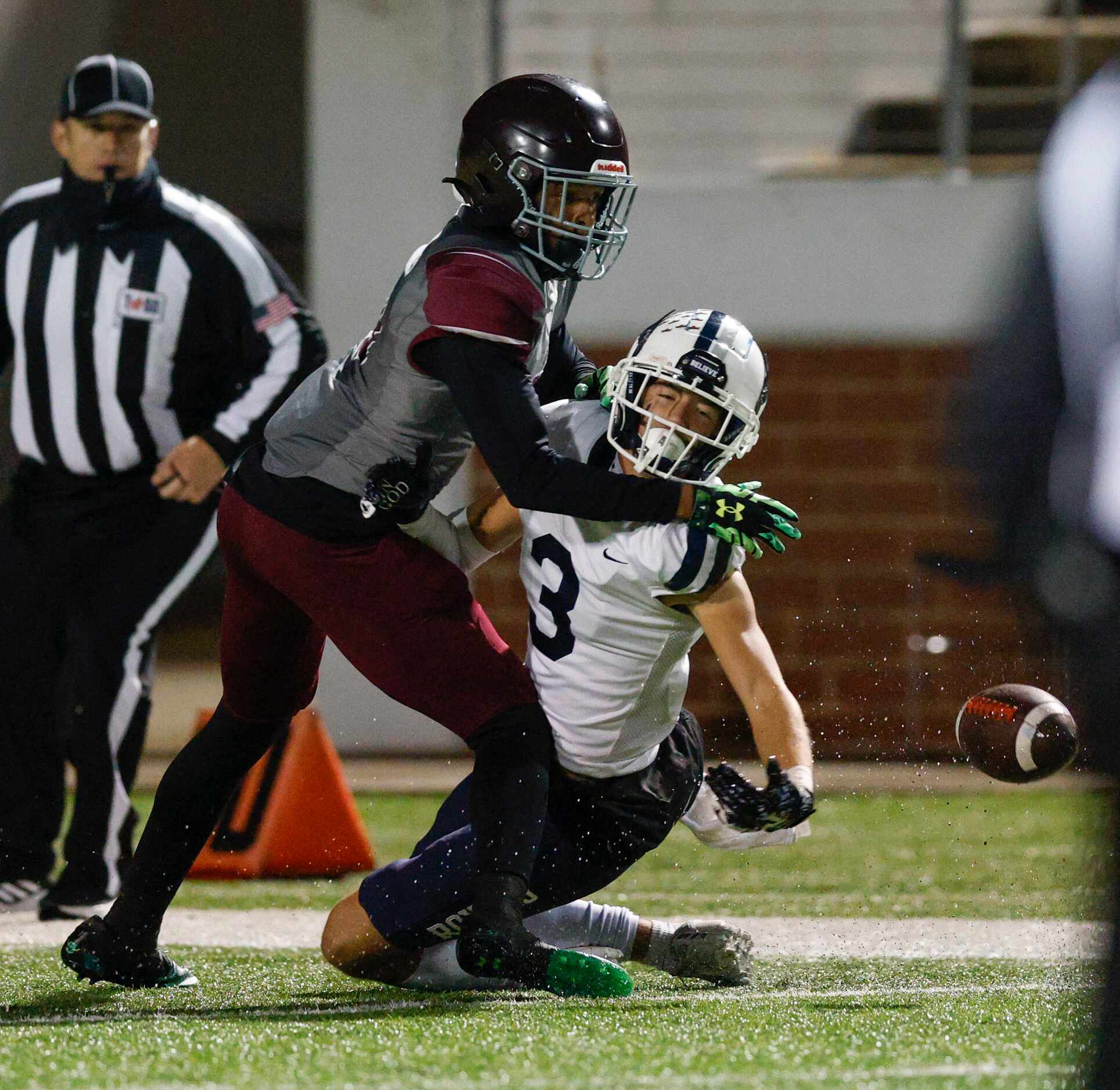 Mansfield Timberview defensive back Jordan Sanford (8) breaks up a pass intended for...
