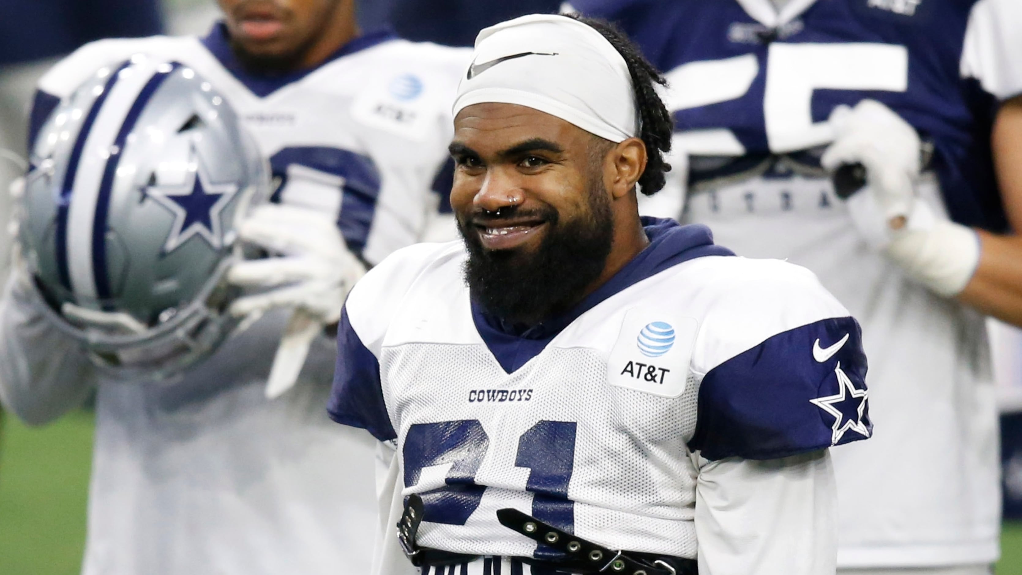 Cowboys' Ezekiel Elliott Falls out of ESPN's Top 10 RB Rankings Voted by NFL  Insiders, News, Scores, Highlights, Stats, and Rumors