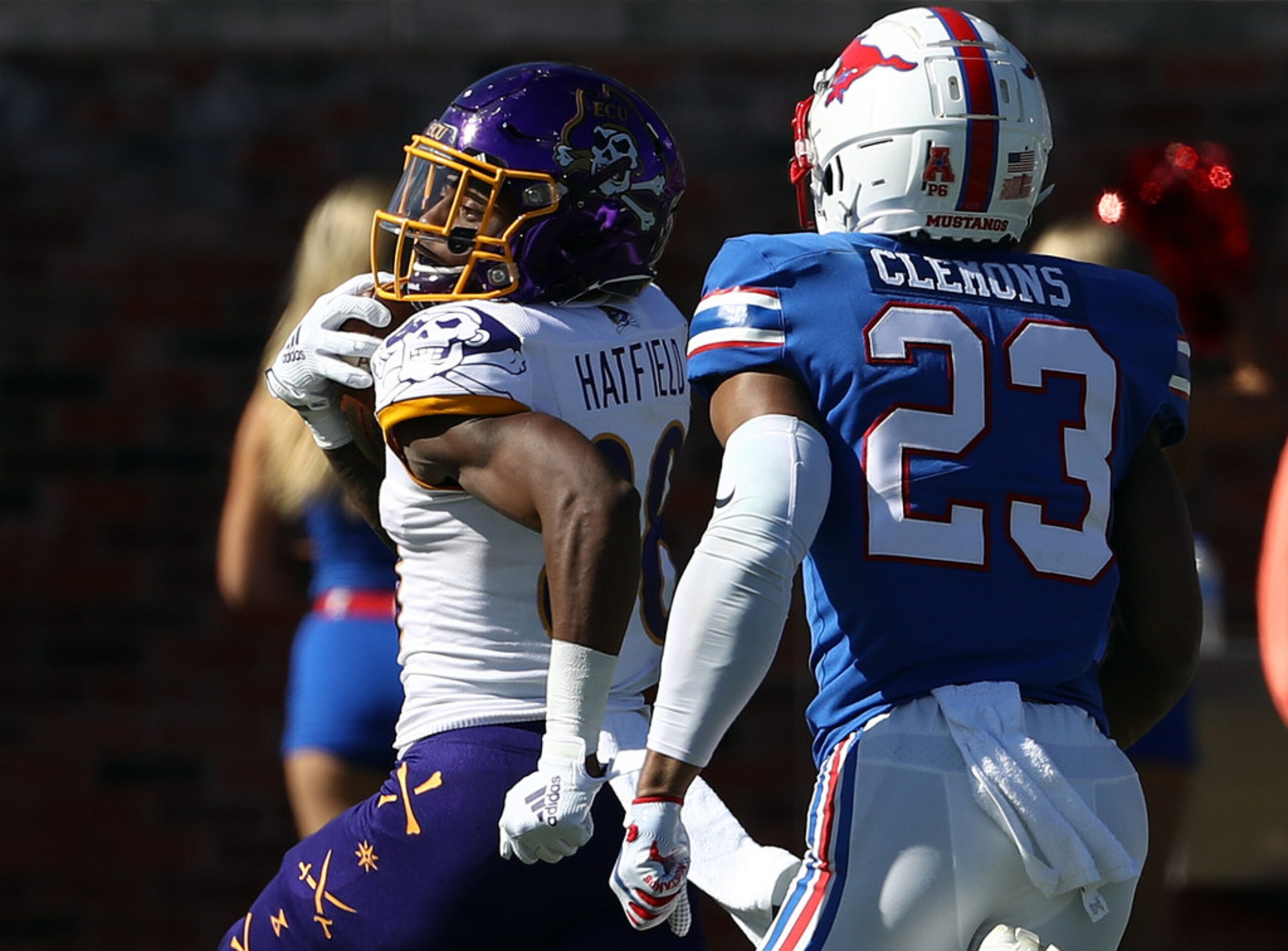 DALLAS, TEXAS - NOVEMBER 09:  Jsi Hatfield #88 of the East Carolina Pirates runs for a...