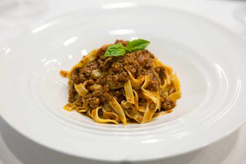 Fettucine did indeed come in a ragu Bolognese, as the menu promised. Lasagna, on the other...