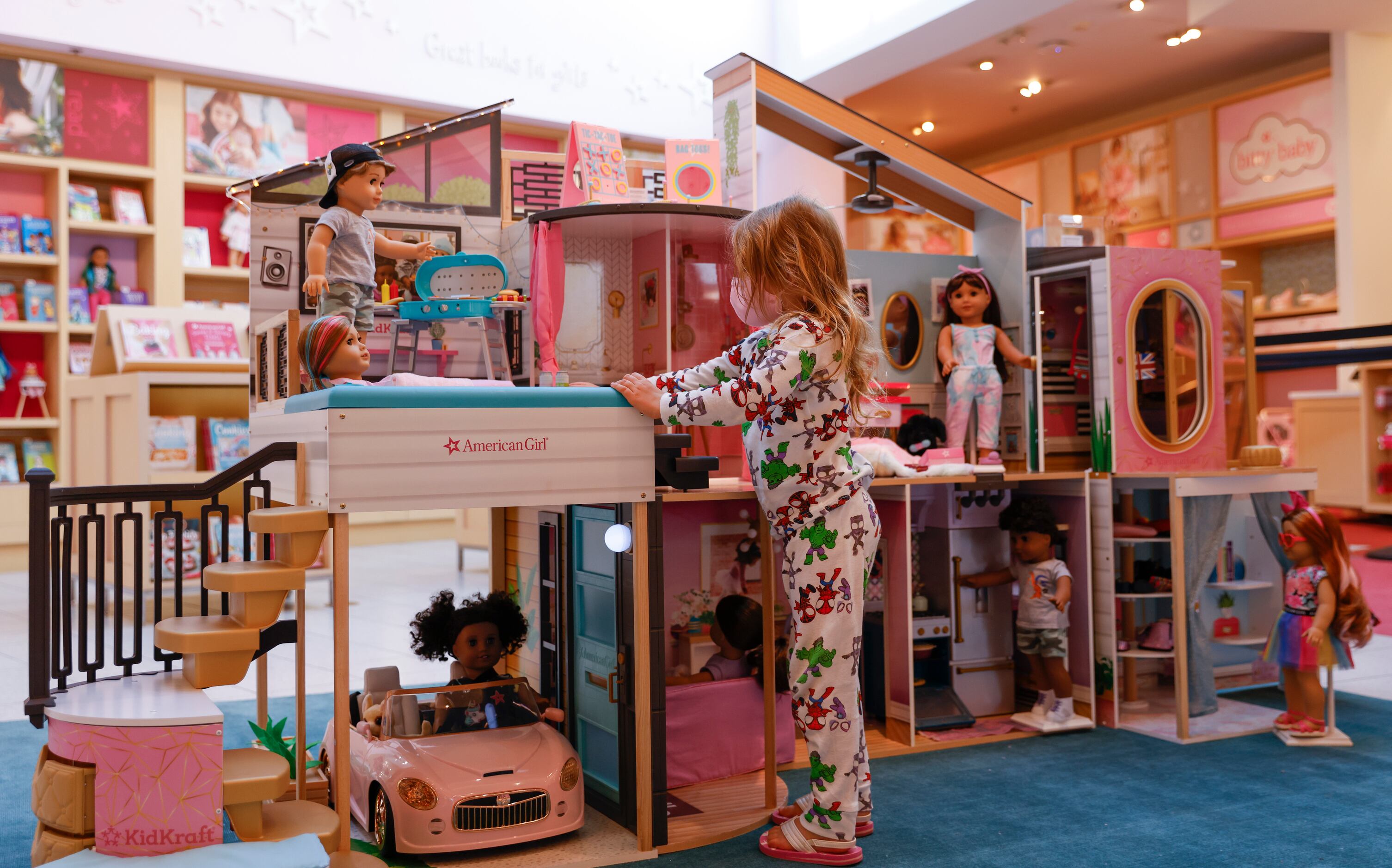 First American Girl dollhouse comes with a hot tub, fireplace and