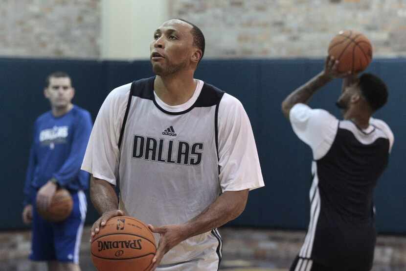 Dallas Mavericks' Shawn Marion looks to shoot during Mavericks training camp in Dallas,...