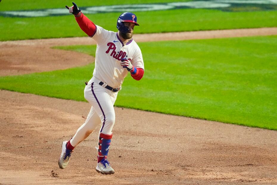 Philadelphia Phillies Bryce Harper homers in the first inning