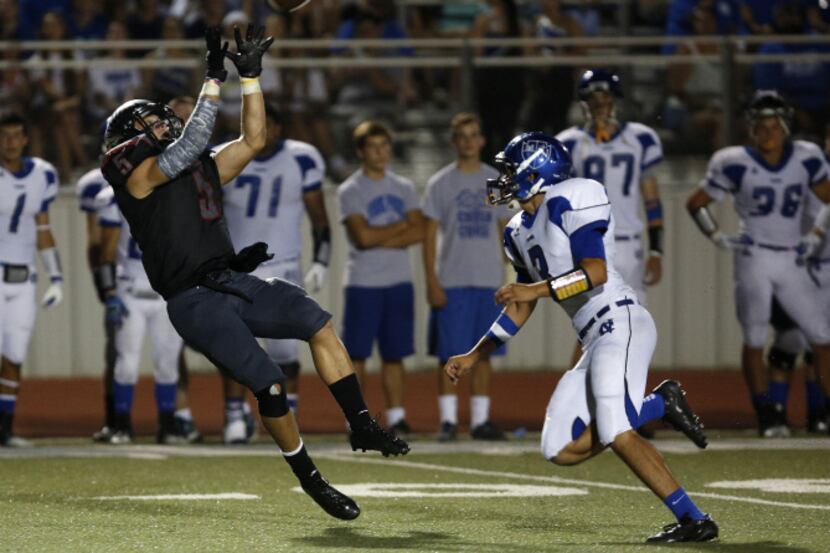 Argyle's Ian Sadler (5) hauls in a reception in a Sept. 6 game against Fort Worth Nolan....