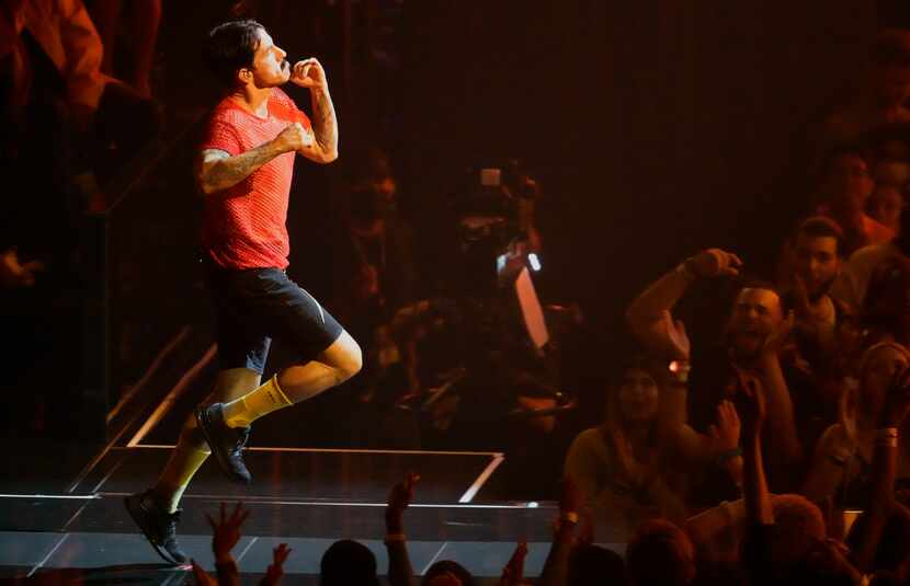 Anthony Kiedis, of Red Hot Chili Peppers, perform at the MTV Video Music Awards at the...