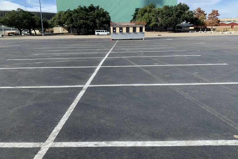 Lots of parking at Fair Park. Just not a lot of park.