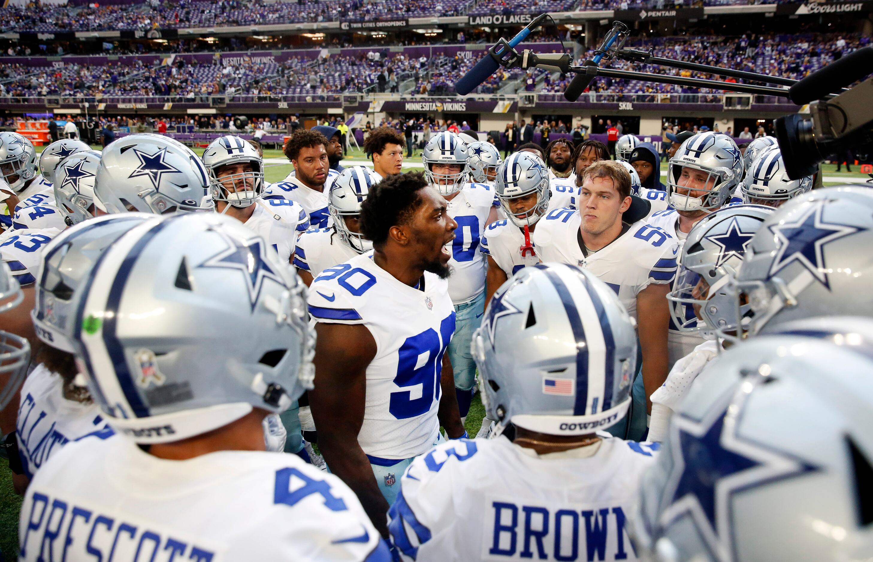 Photos: Cowboys run away with statement win over Vikings