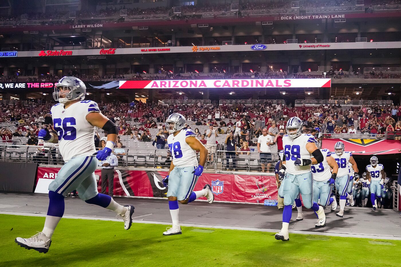 Dallas Cowboys guard Connor McGovern (66), tackle Terence Steele (78) and tackle Brandon...