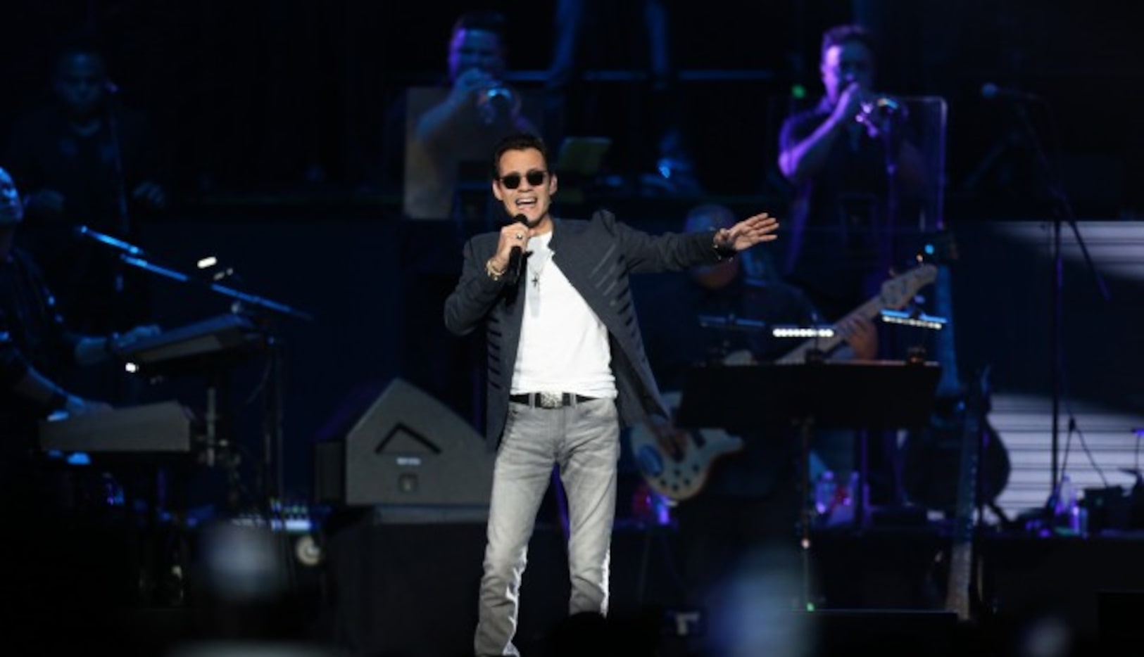 Marc Anthony trajo su gira 2016 al American Airlines Center la noche del sábado. Foto...