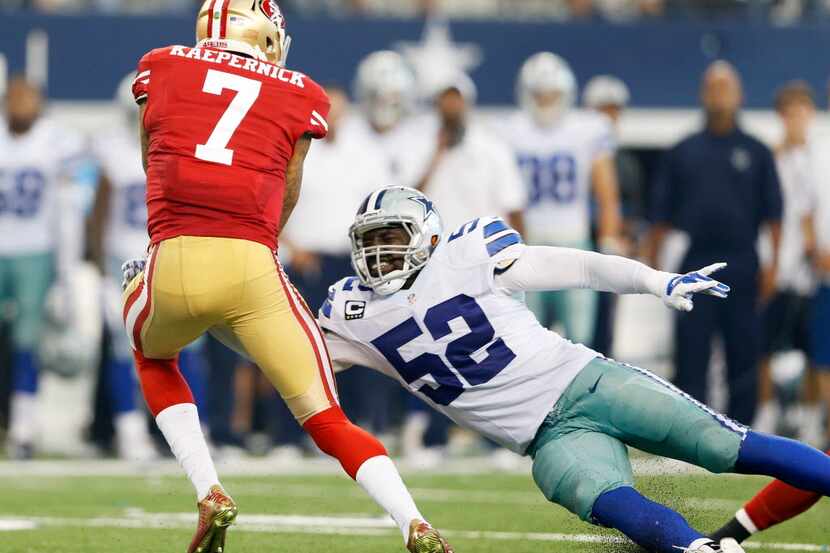 Dallas Cowboys outside linebacker Justin Durant (52) attempts to tackle San Francisco 49ers...