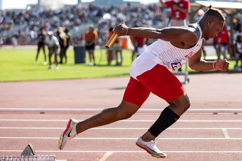 Caden Durham leads off the boys' 4x100-meter relay for Duncanville at the UIL Track & Field...