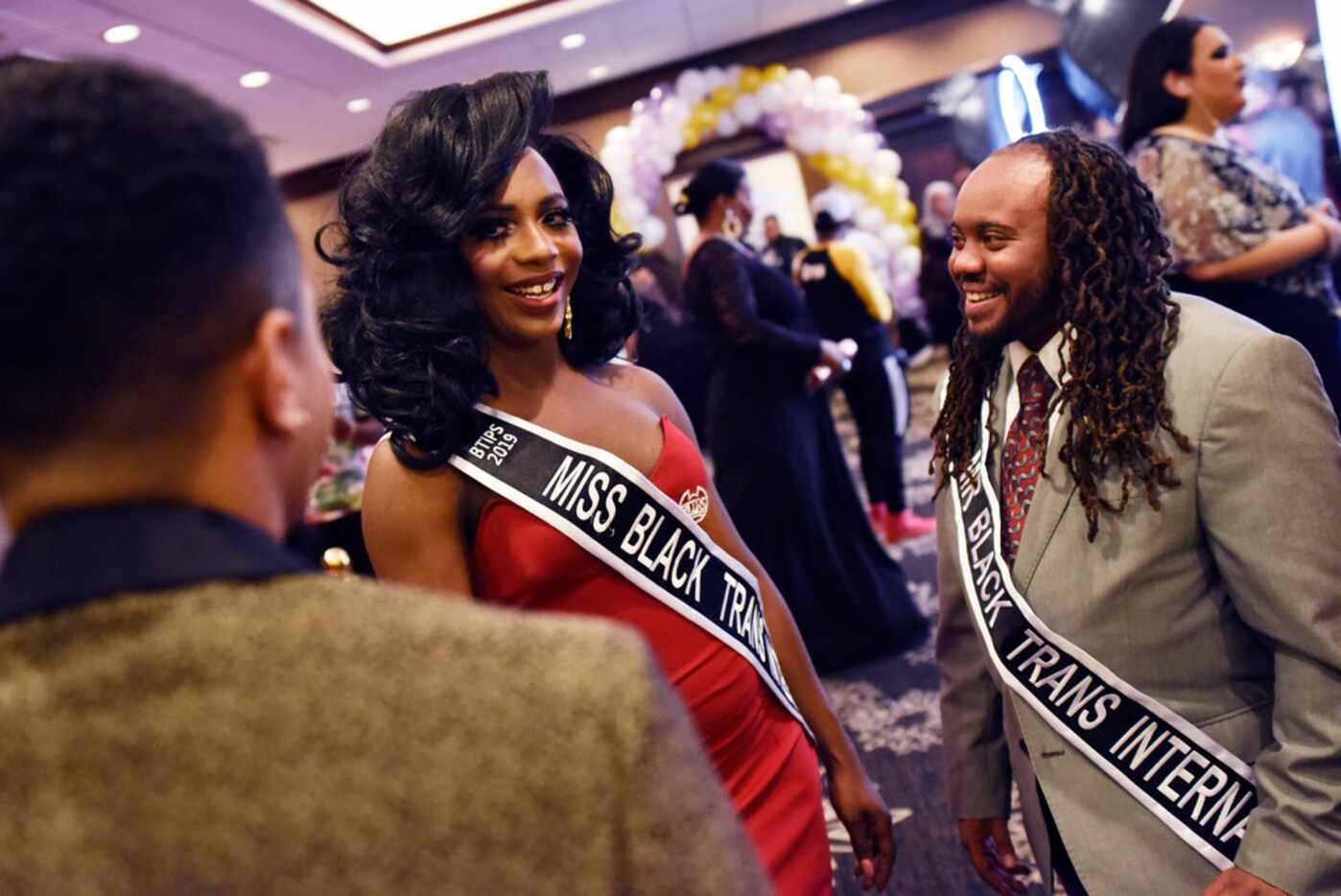 Nyla Foster (left), 30, of Kansas City, Mo., and Nickolai Mufasa, 29, of Chicago, met with...