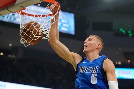 Con los Dallas Mavericks, Kristaps Porzingis se ha convertido en pieza fundamental del...