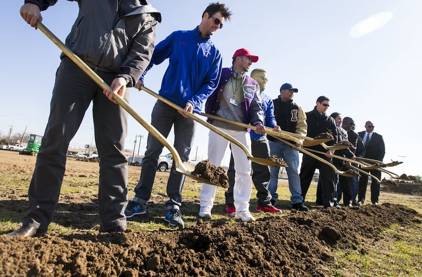 It truly is a blessing:' Rangers bringing youth baseball back to West  Dallas with opening of RBI Academy