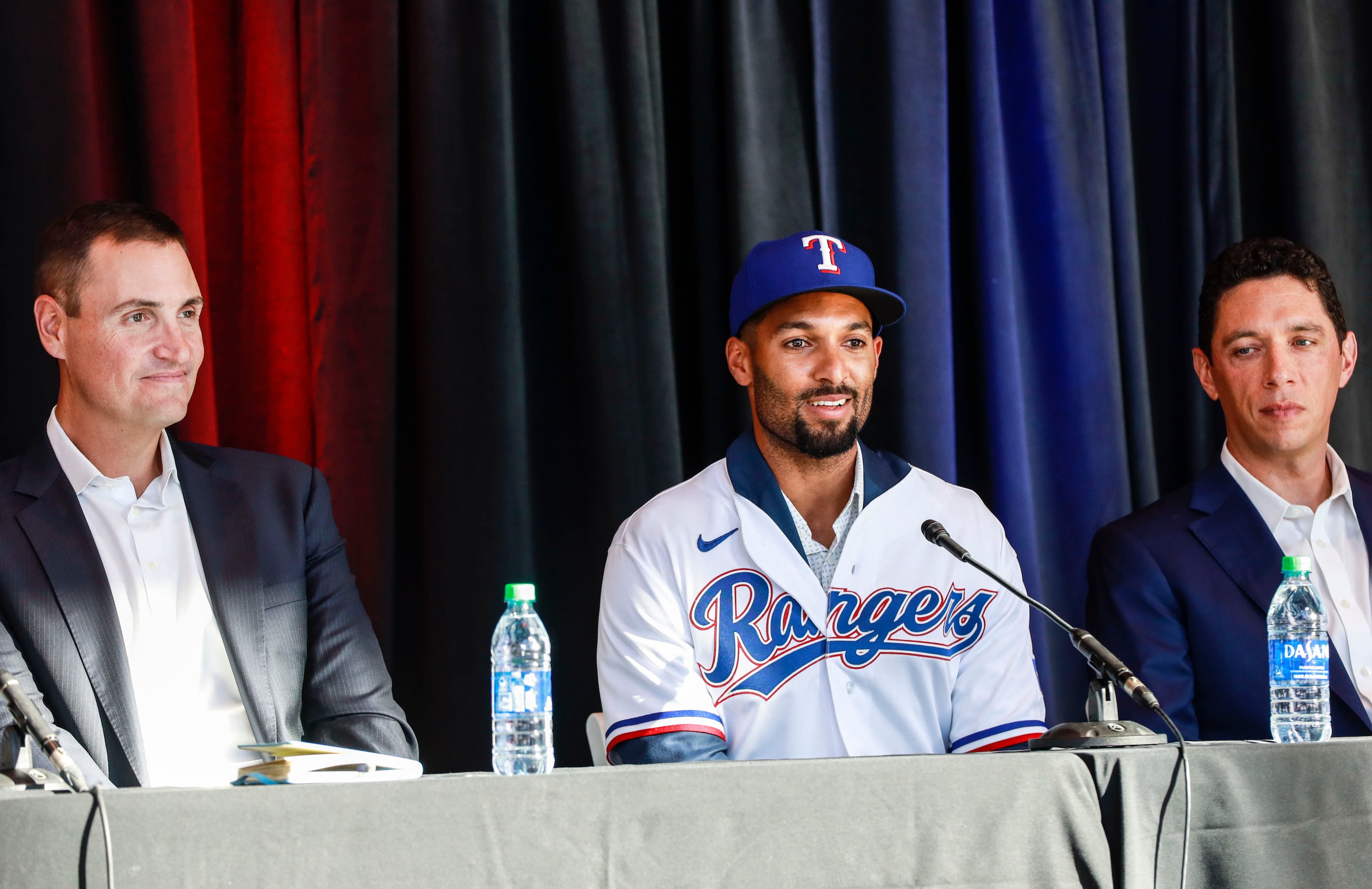 Photos: Rangers introduce newest players Marcus Semien, Corey Seager and  others