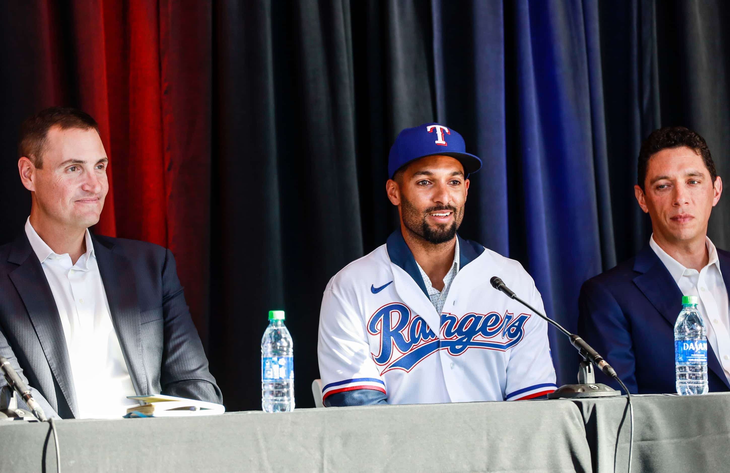 Marcus Semien speaks at a news conference at Globe Life Park in Arlington on Wednesday, Dec....