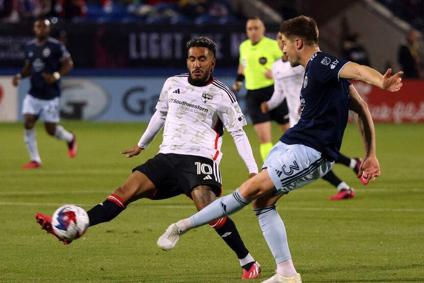 Jesús Ferreira's late goal lifts FC Dallas over Sporting KC