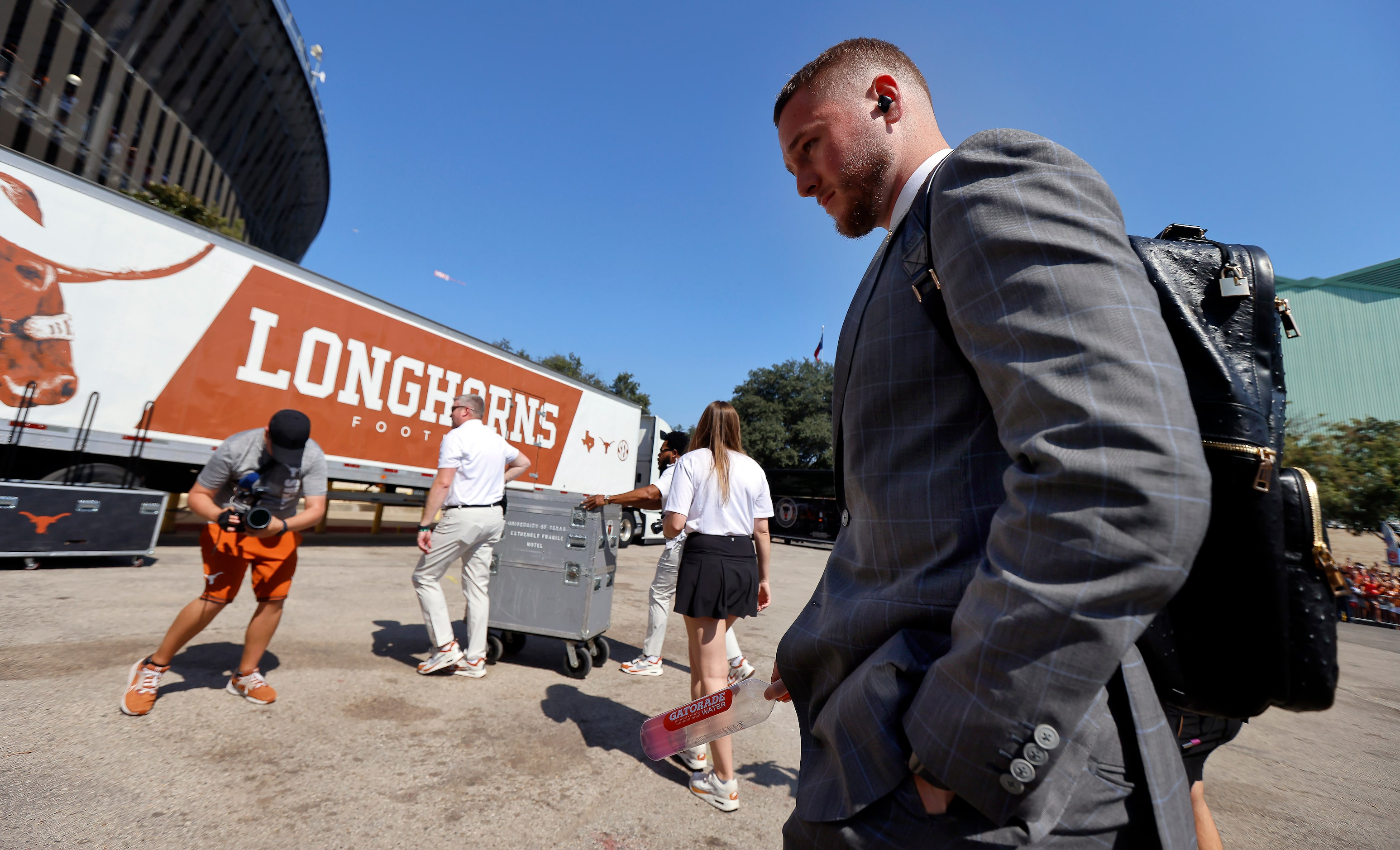 Texas Longhorns quarterback Quinn Ewers arrives for the Red River Rivalry outside the Cotton...