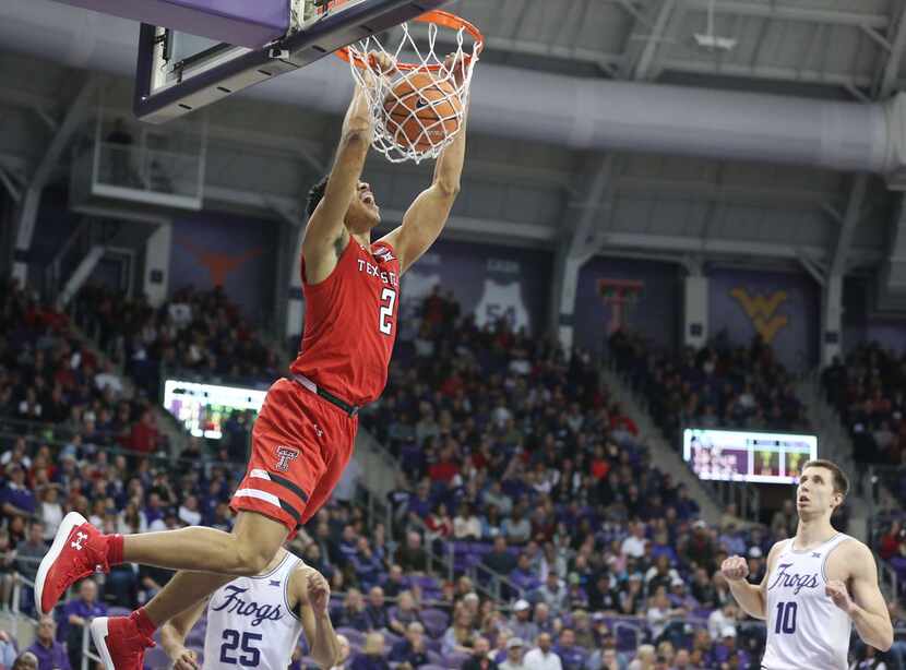 Texas Tech Red Raiders guard Zhaire Smith (2) dunks the ball in the second half of an NCAA...