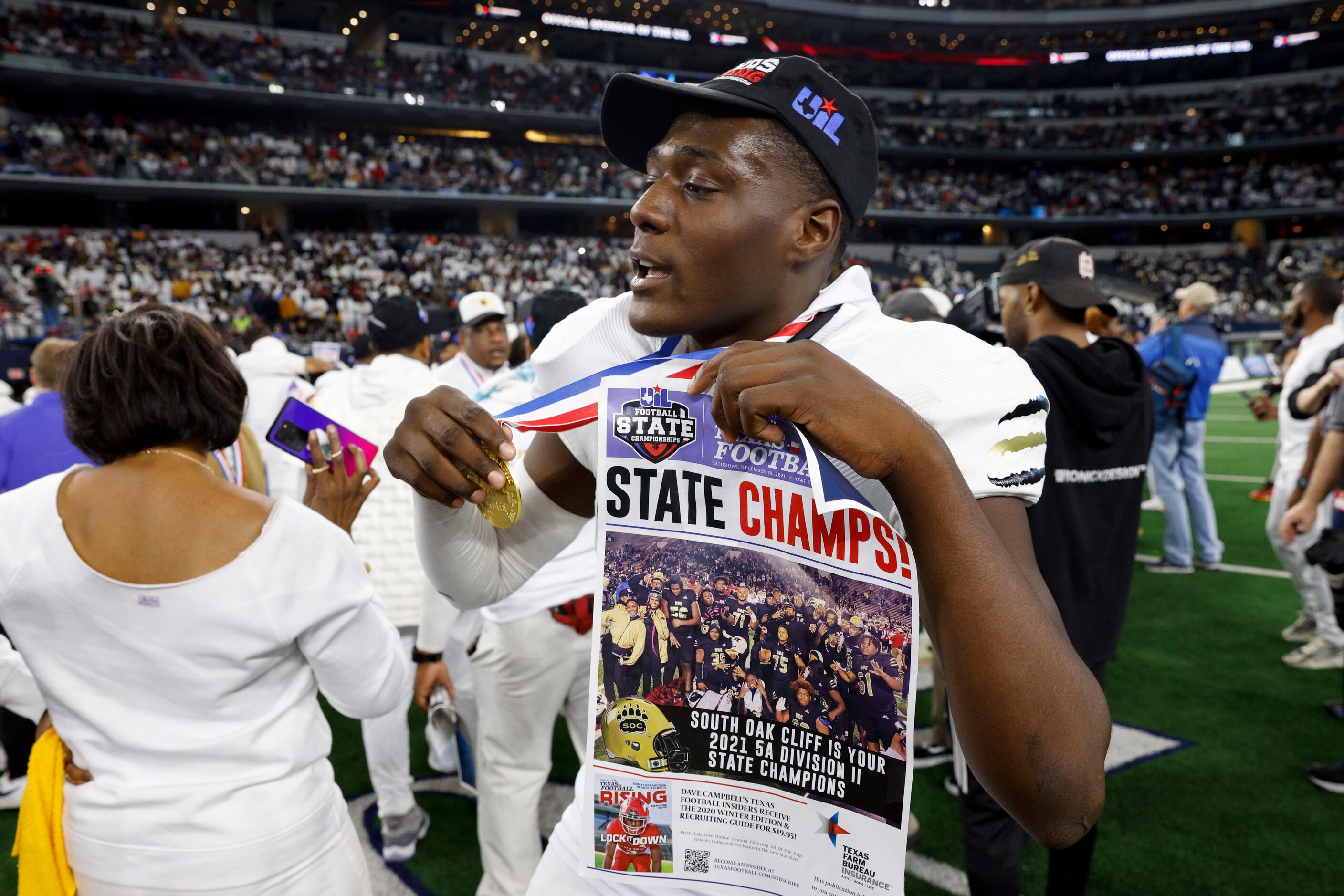 South Oak Cliff defensive lineman Kelan Durant (52) celebrates after winning the Class 5A...