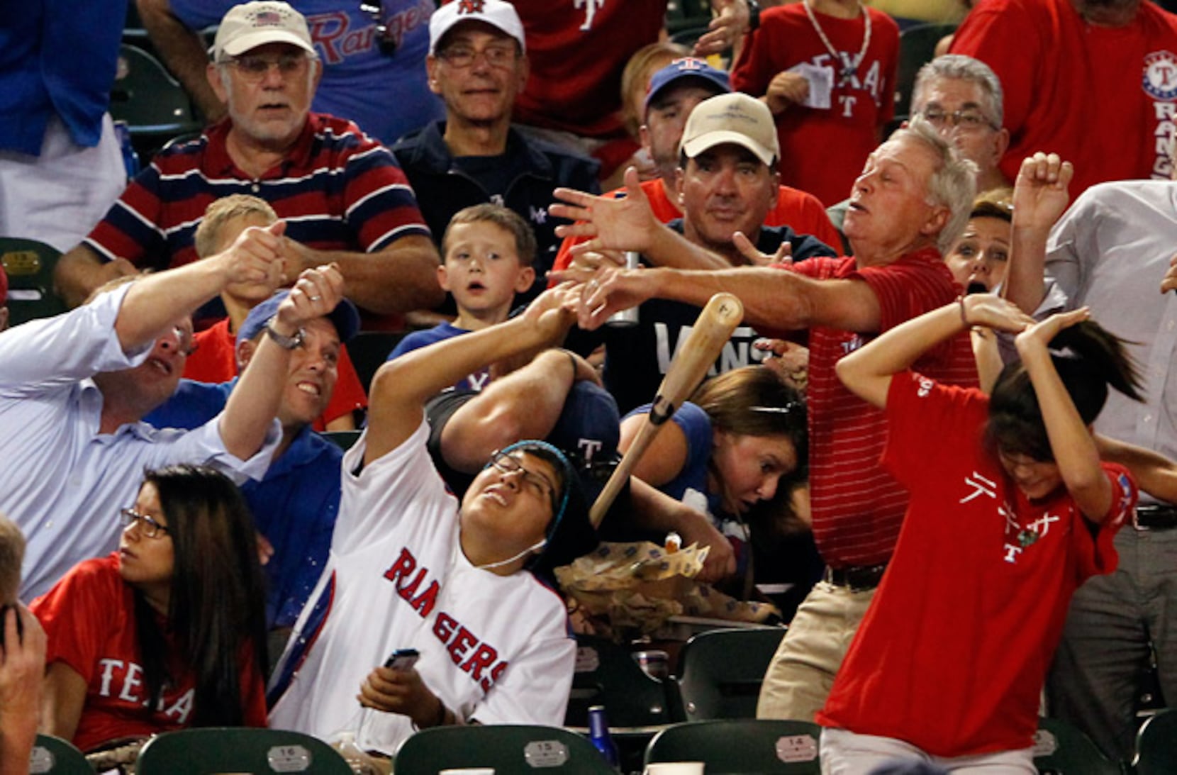 In MLB's top 20 jersey sales, Texas Rangers (even former Rangers) have  limited appeal