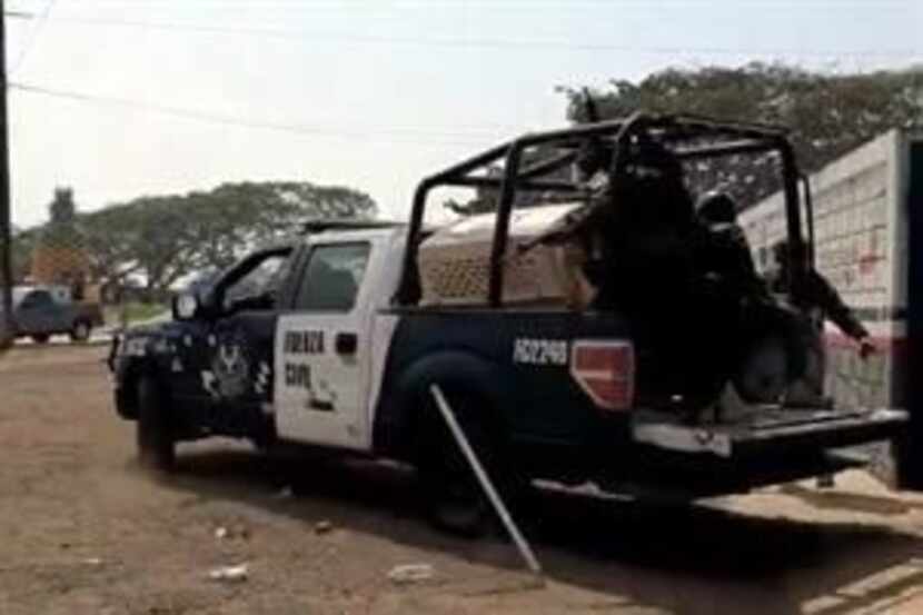 Gobierno reportó captura de 20 civiles tras enfrentamiento con GN en Isla, Veracruz, que...