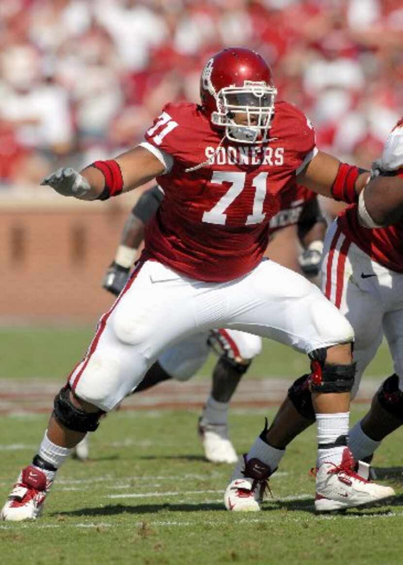 Tackle: Trent Williams, Oklahoma (18% of the vote) / Career accomplishments: 2009 consensus...