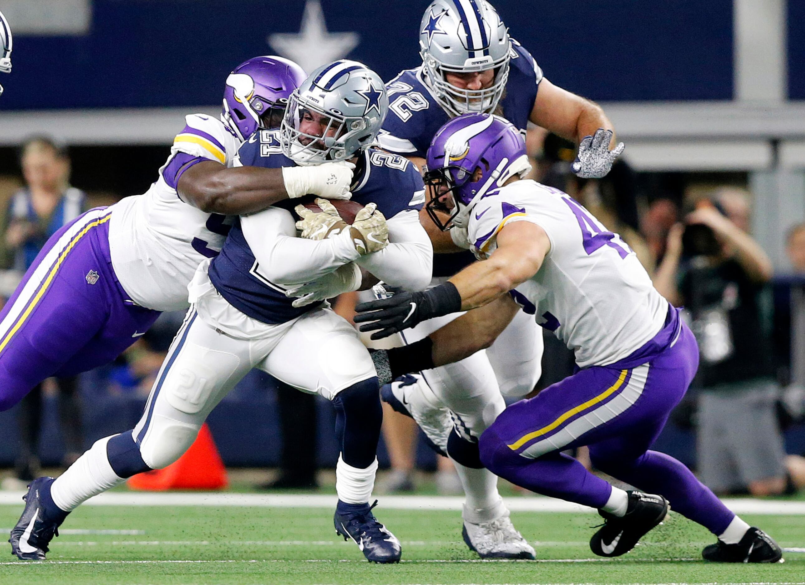 Ezekiel Elliott Isn't the Player He Once Was. That's OK. - D Magazine